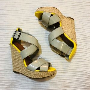 Like New Xhilaration wedges